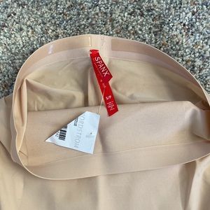 Spank S stomach and thigh coverage